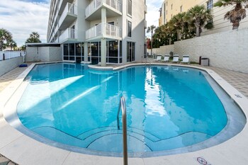 seacrest 511 2 bedroom condo by redawning