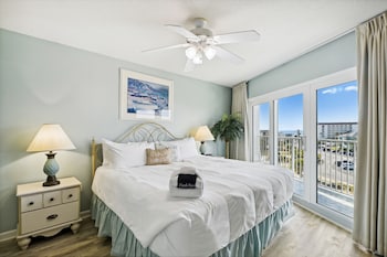seacrest 511 2 bedroom condo by redawning