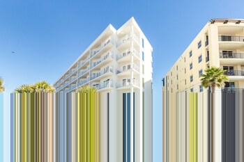seacrest 511 2 bedroom condo by redawning