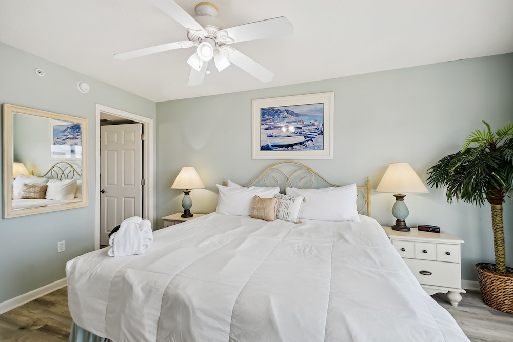 seacrest 511 2 bedroom condo by redawning