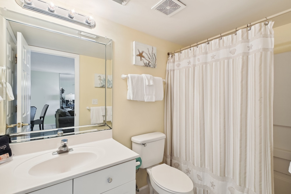 seacrest 504 2 bedroom condo by redawning