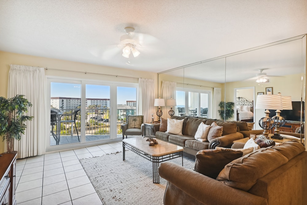 seacrest 504 2 bedroom condo by redawning