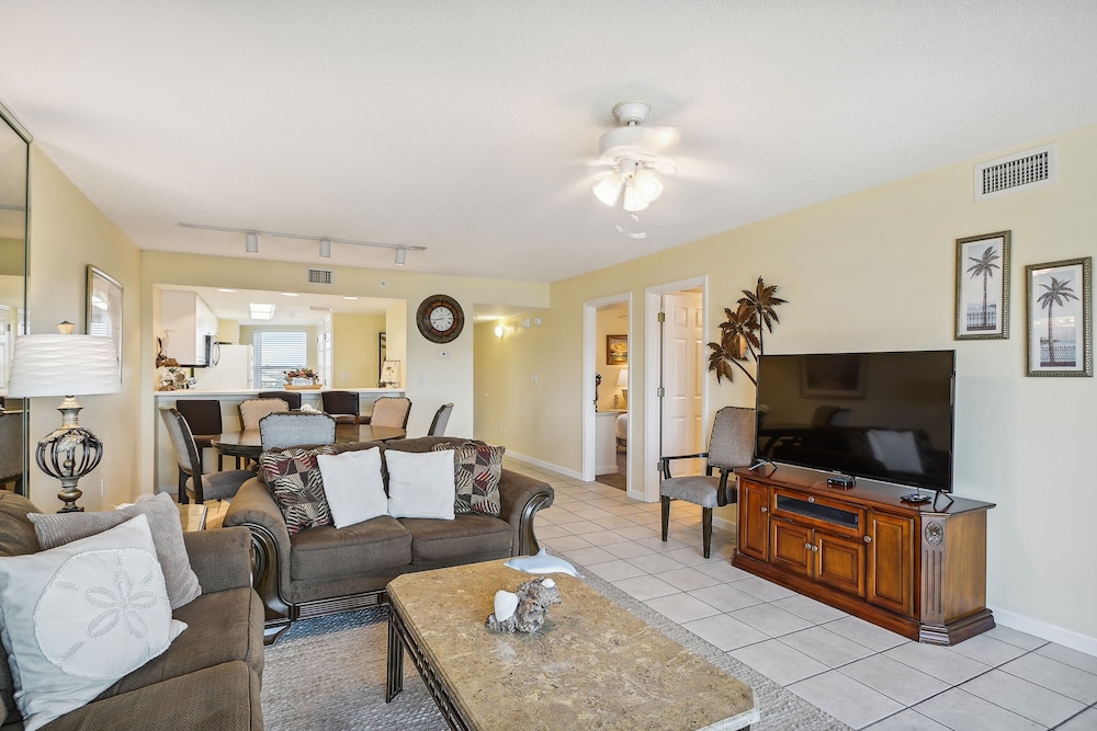 seacrest 504 2 bedroom condo by redawning