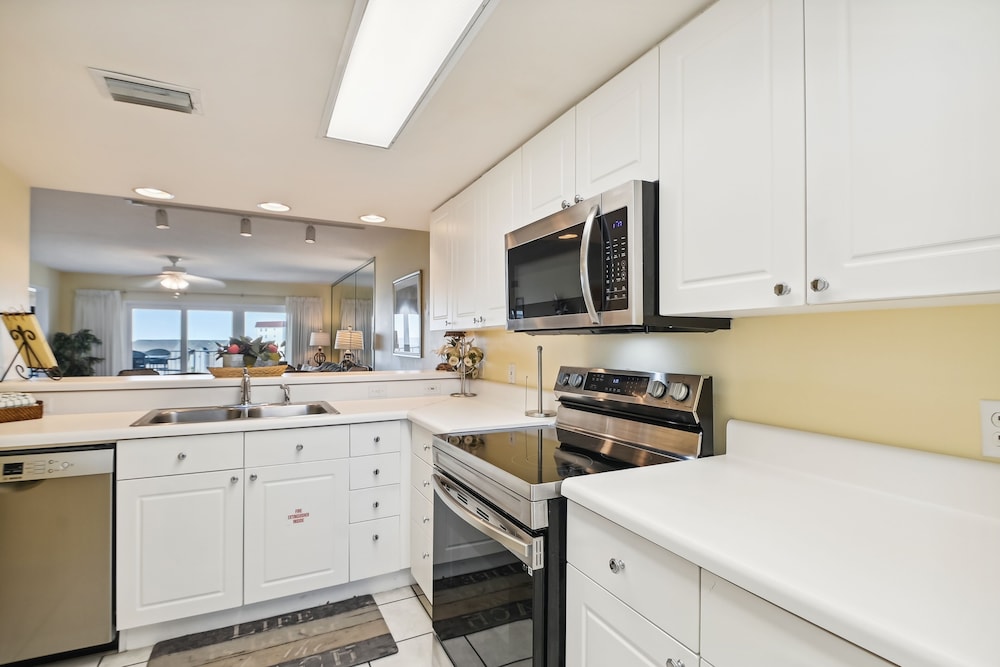 seacrest 504 2 bedroom condo by redawning