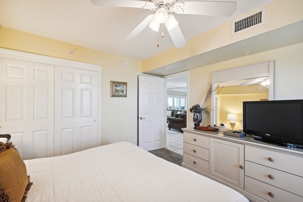 seacrest 504 2 bedroom condo by redawning