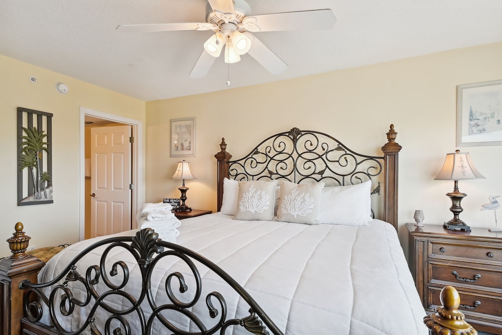 seacrest 504 2 bedroom condo by redawning