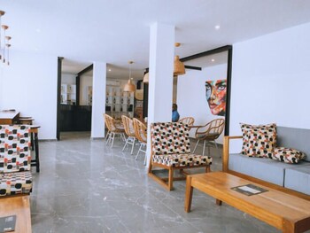 elogia hotel