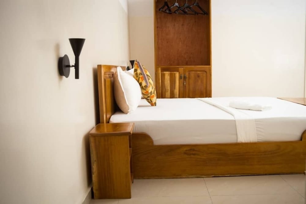 elogia hotel