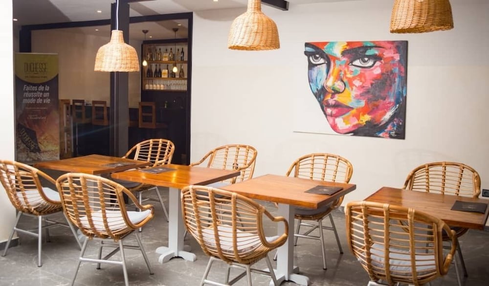 elogia hotel