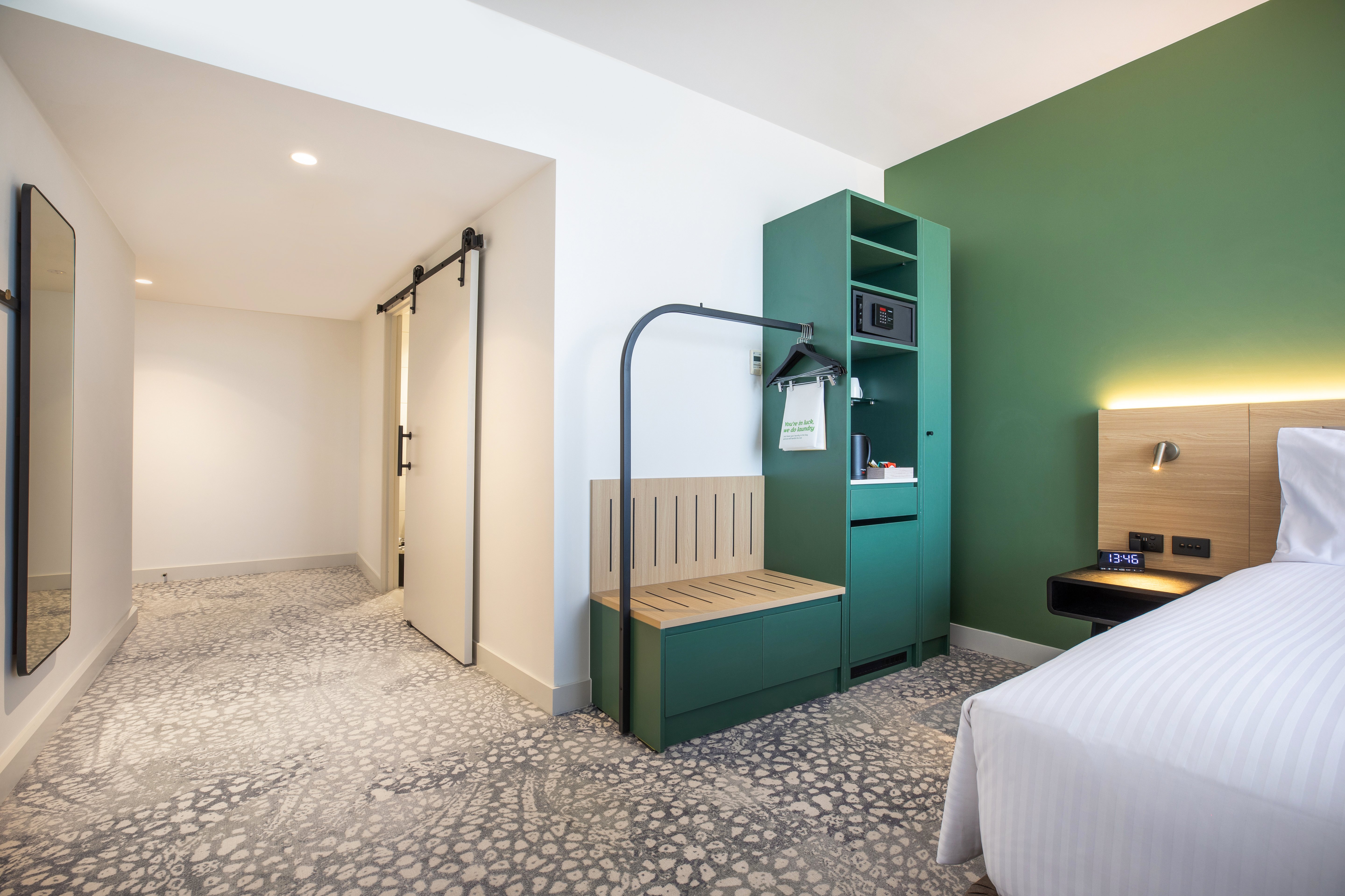 holiday inn dandenong by ihg