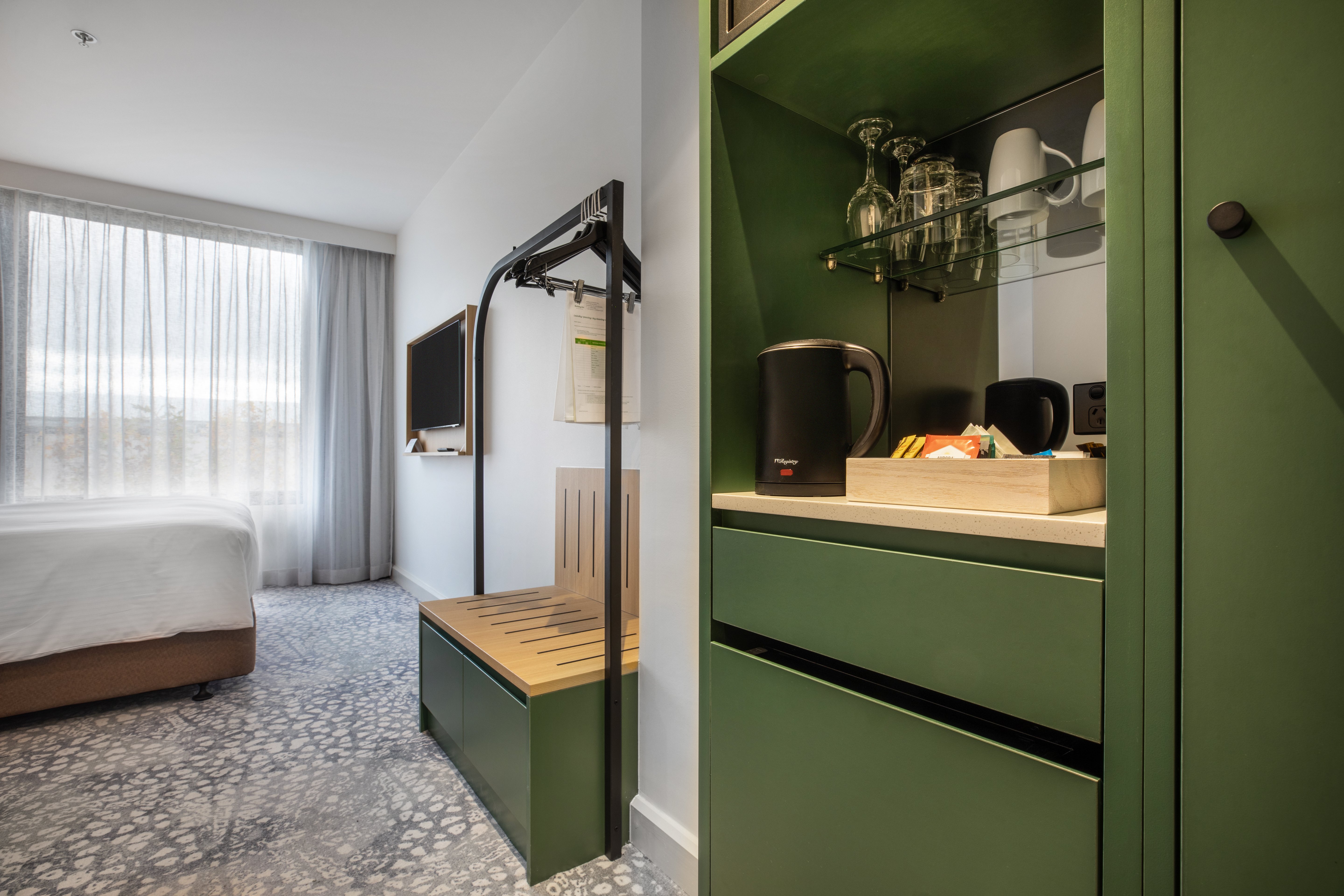holiday inn dandenong by ihg