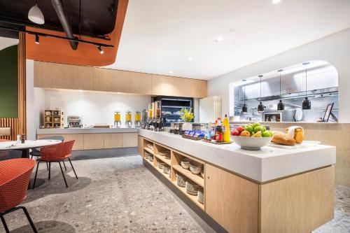 holiday inn dandenong by ihg