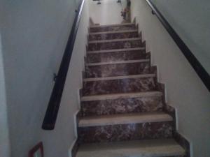 room in guest room large room for five people