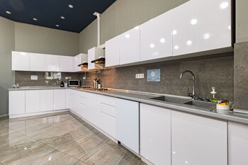 caps lock future hotel