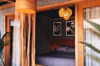 Naked Hotel Zipolite,San Pedro Pochutla>>Oaxaca,2.5 star