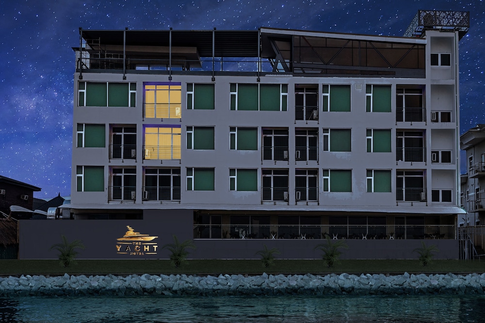 the yacht hotel