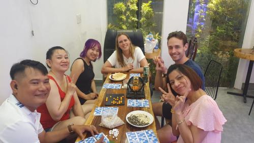 mekong 69 hostel canh ben ninh kieu