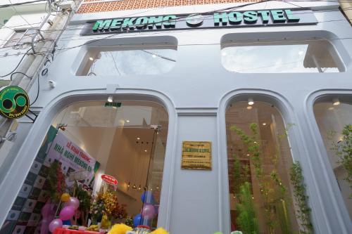 mekong 69 hostel canh ben ninh kieu