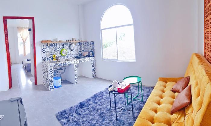 mekong 69 hostel canh ben ninh kieu