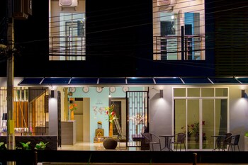 hotel the journey patong new