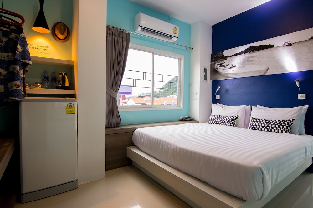 hotel the journey patong new
