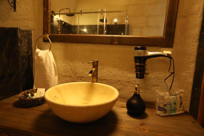 hanci cave hotel