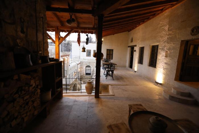 hanci cave hotel