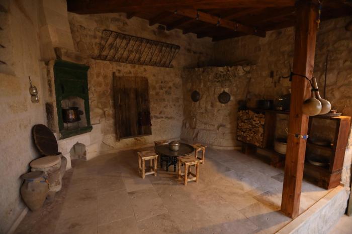 hanci cave hotel