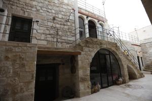 hanci cave hotel