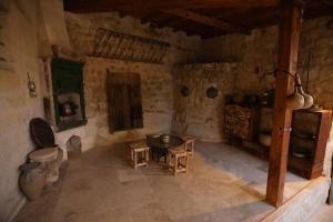 hanci cave hotel