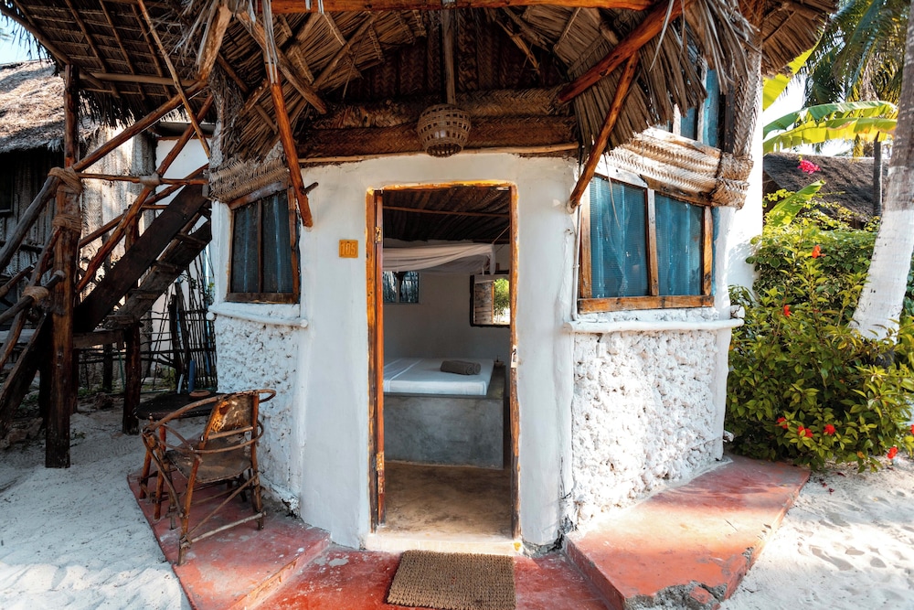 maisha matamu beach hotel