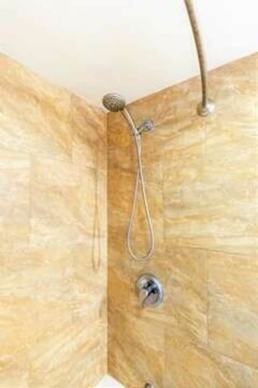 deluxe panoramic mountain view condo 37th floor free parking and wifi