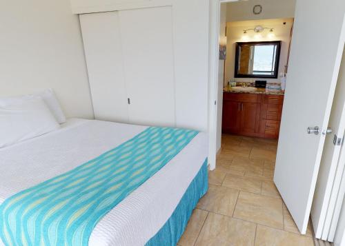 deluxe panoramic mountain view condo 37th floor free parking and wifi