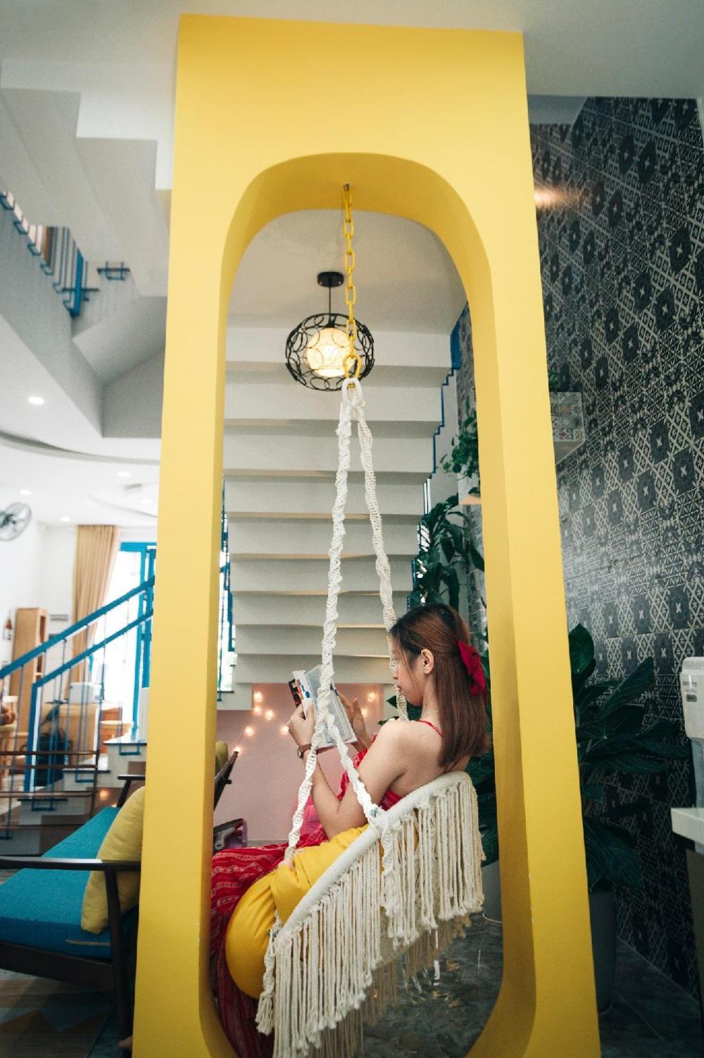 hoi an lazy bear hostel