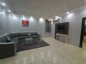 burj al hayat furnished suites al malaz