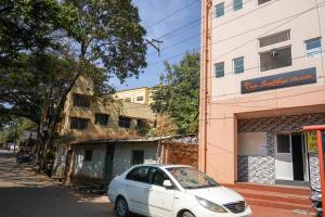 Raje Sambhaji Guest House,,0 star