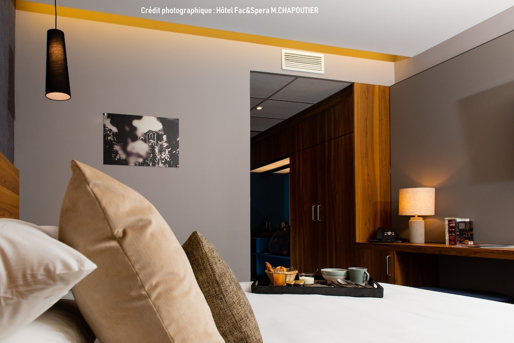 hotel pavillon de lermitage