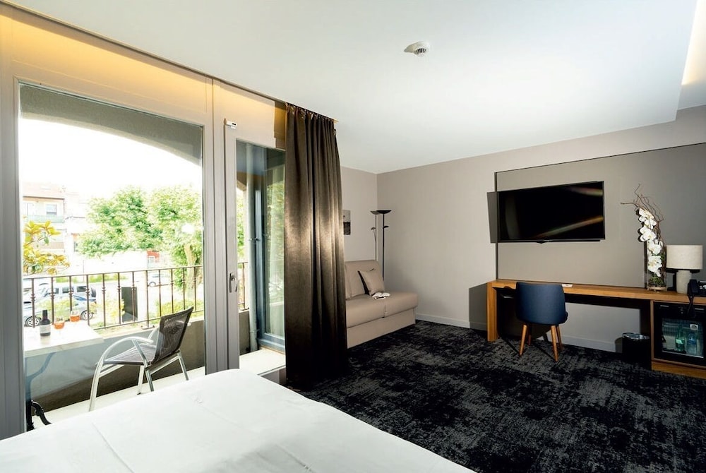 hotel pavillon de lermitage