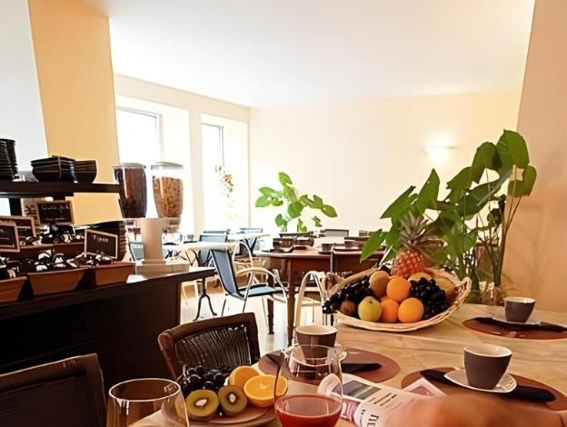 hotel pavillon de lermitage