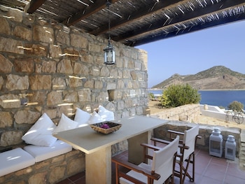 onar patmos
