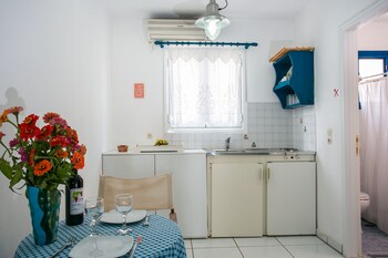fyrogenis palace hotel apartments
