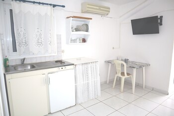 fyrogenis palace hotel apartments