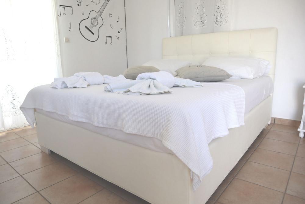 fyrogenis palace hotel apartments