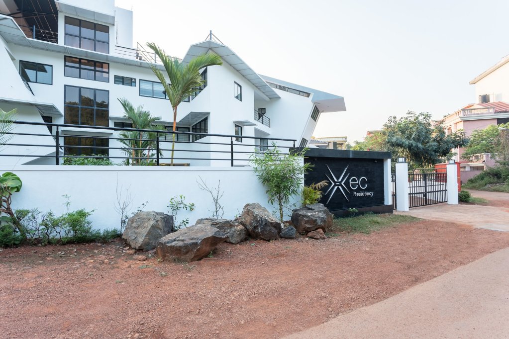 Xec Residency,Curtorim>>Cavelossim,4 star