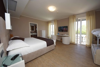 hotel clarin 14 by dori