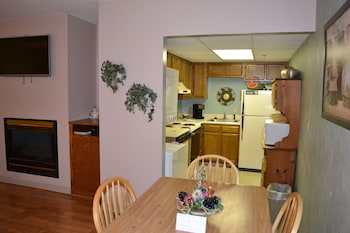 river place 19 2 br condo