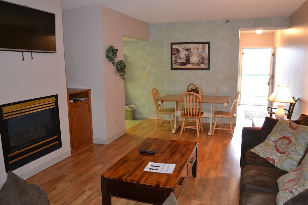 river place 19 2 br condo