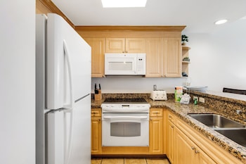 fantastic ocean front 1 bd condo at boardwalk in panama city beach