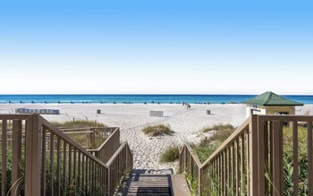 fantastic ocean front 1 bd condo at boardwalk in panama city beach