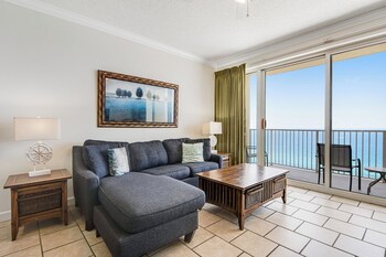 fantastic ocean front 1 bd condo at boardwalk in panama city beach